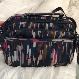 Lug NWOT Scoop crossbody